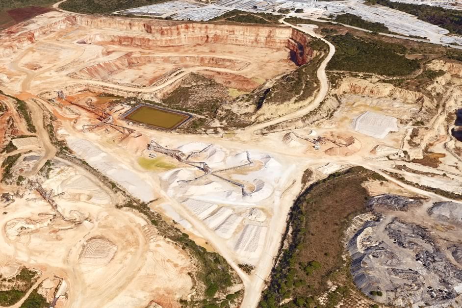 Vulcan Materials 1604 quarry aerial view. Vulcan proposes to set up a similar quarry near SH 46 and FM 3009 in central Comal County, between Bulverde and New Braunfels.