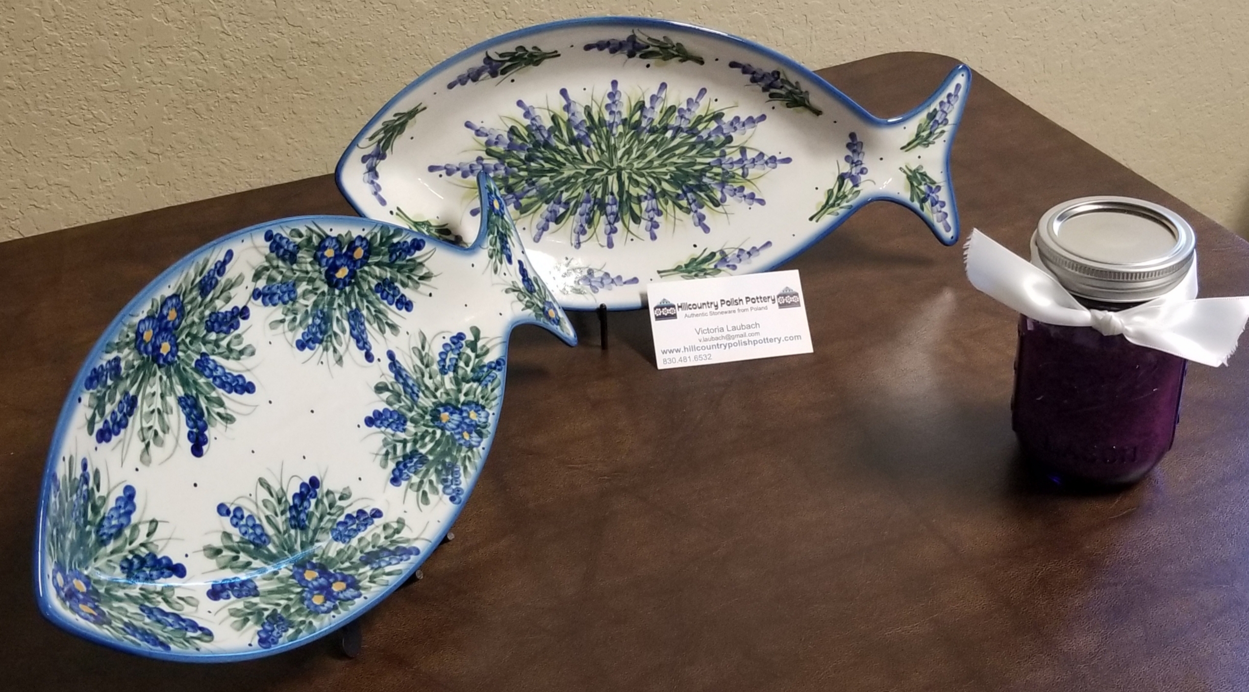 Online Secret Auction Item 2: Catch of the Day Polish pottery fish platters (2), Milann’s Adobo seasoning.